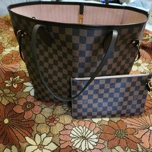 Louis Vuitton Neverfull MM poshette not included